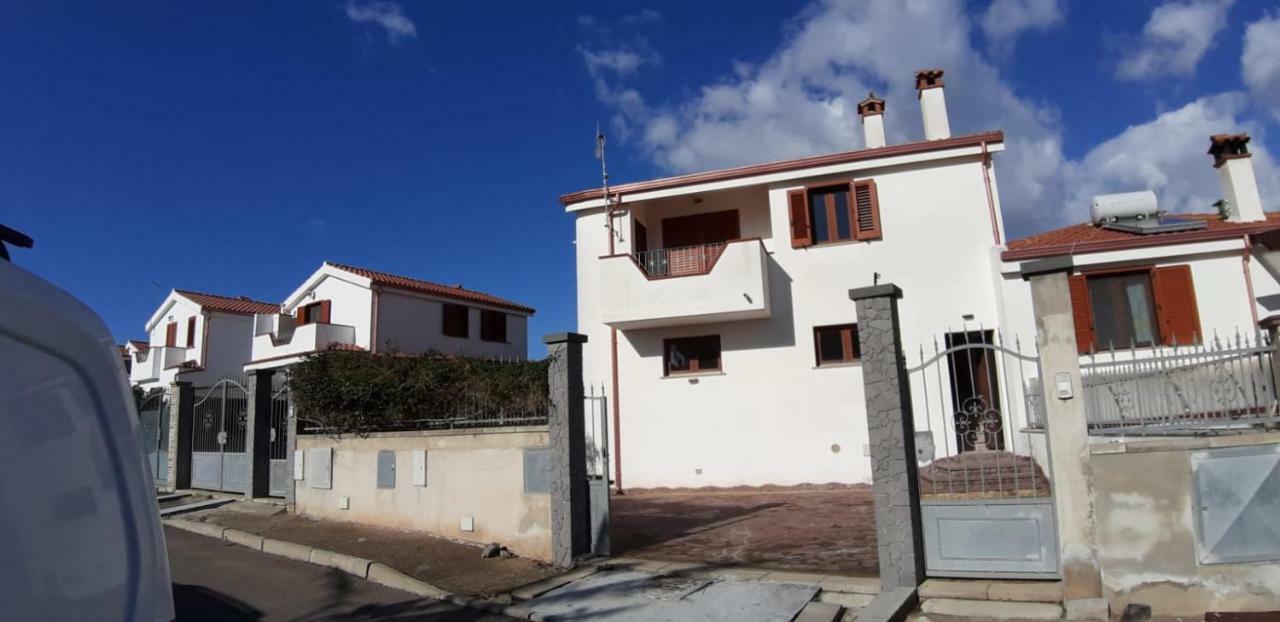 Villa Rosa SantʼAntìoco Exterior foto
